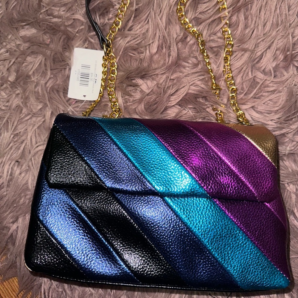Metallic multicolor bag. - Picture 3 of 4